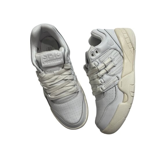 K-Swiss SI-18 Sneakers in White/Snow White